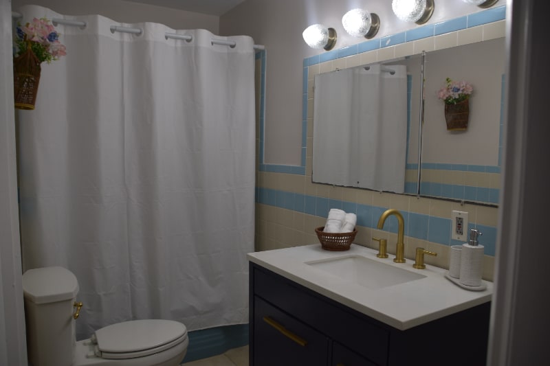 Building Photo - 37913 7th Ave