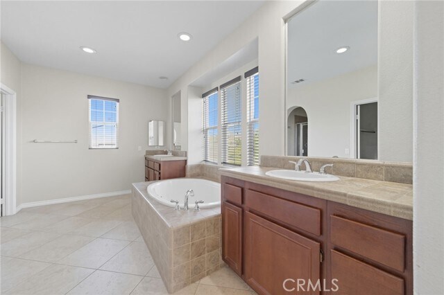 Building Photo - 2965 Breezy Meadow Cir