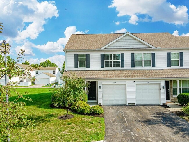 Building Photo - Townes of West Albany