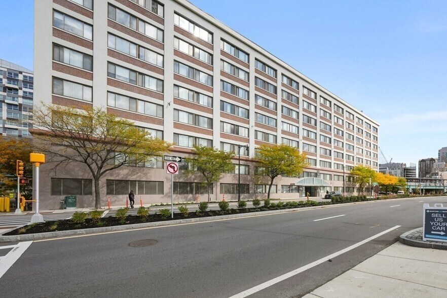 Building Photo - 169 Monsignor Obrien Hwy