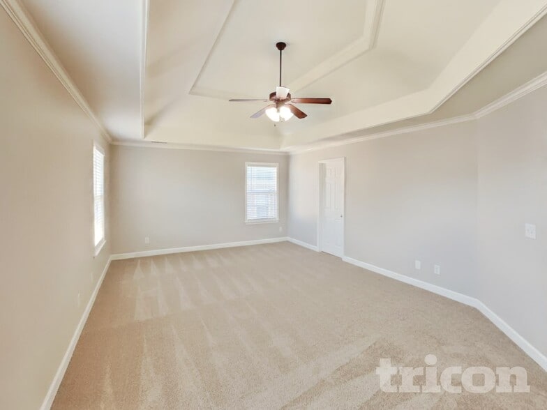 Building Photo - 3002 Helfrich Ct