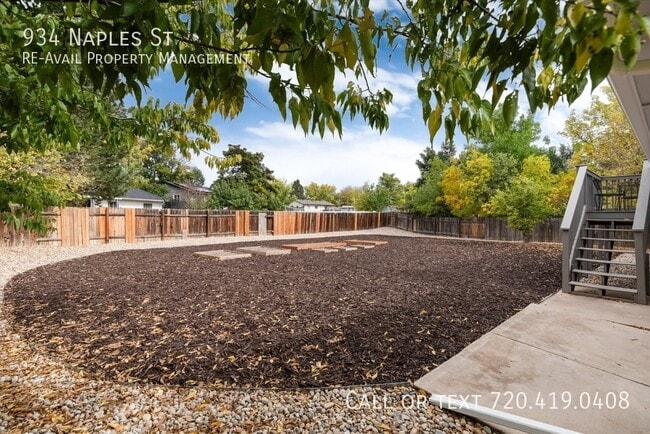 Building Photo - 934 Naples St