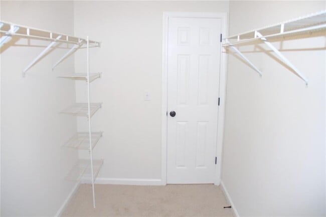 Building Photo - 1602 Silver Oak Dr