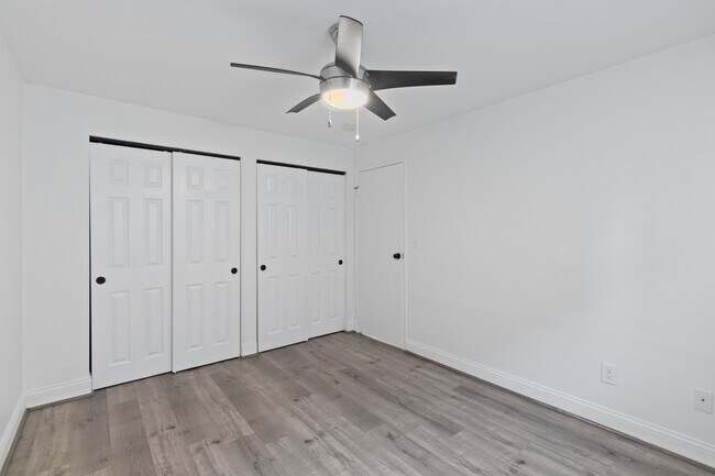 IMG_2235 - 2308-2312 Harper Avenue