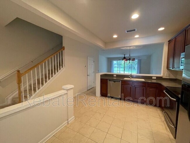 Building Photo - 13475 Stone Pond Dr