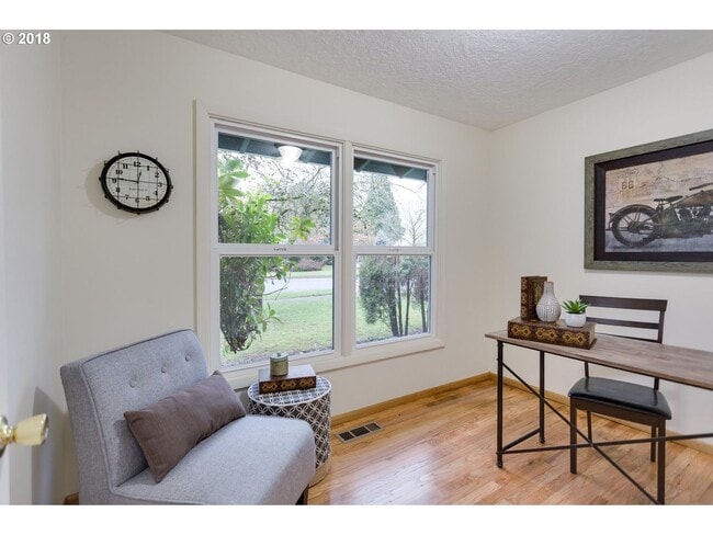 Building Photo - Cedar Hills Home on Large Lot with Fenced Backyard!!!