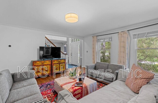 Building Photo - 4500 Marquis Pl