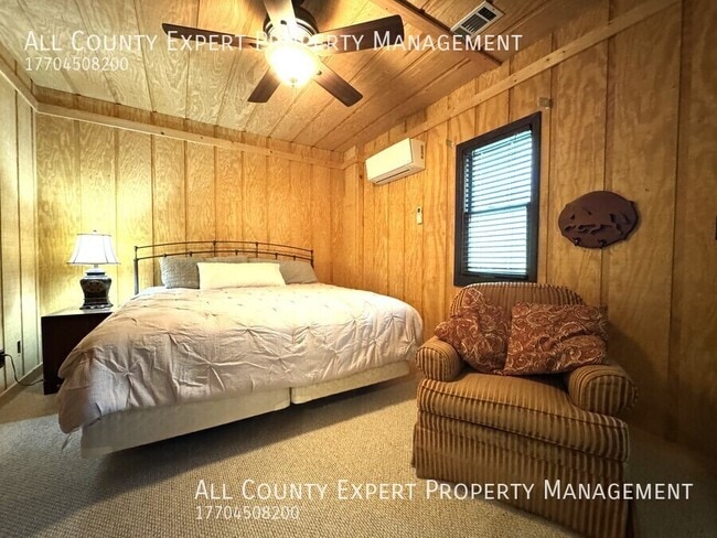Building Photo - 438 Hunters Trce