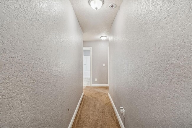 Building Photo - 13070 Sigmund St