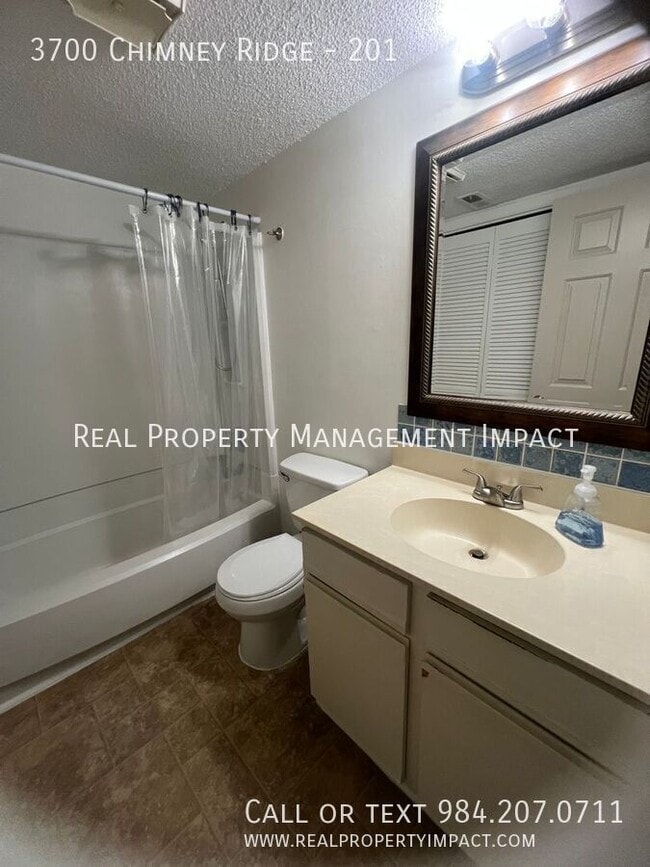 Building Photo - 3700 Chimney Ridge Pl