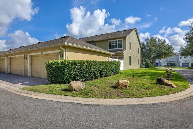 Building Photo - 12702 Salomon Cove Dr
