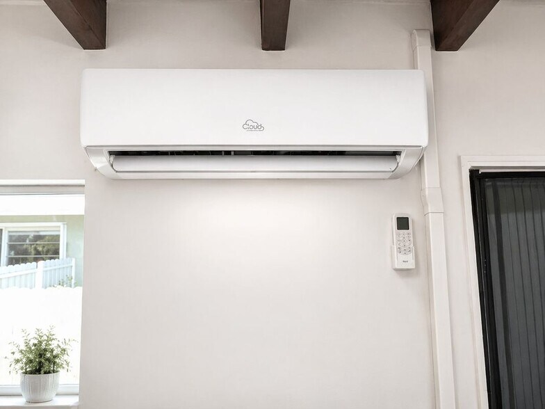 Building Photo - 1355 NE 129th St