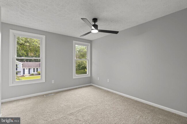 Building Photo - 8428 Braddock Way