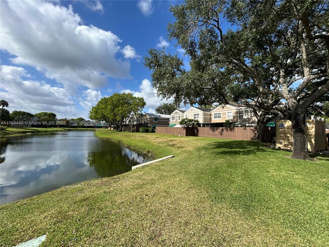 Building Photo - 12370 SW 52nd Pl