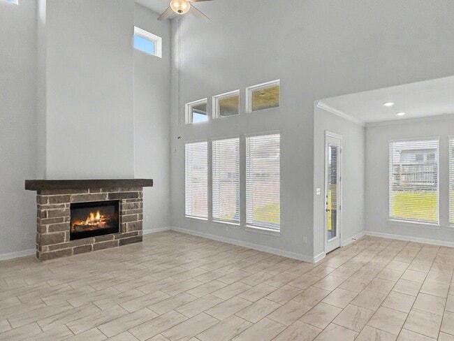 Building Photo - Modern Elegance in Cibolo Canyons | 4 Bed | 3.5 Bath | 3-Car Tandem Garage