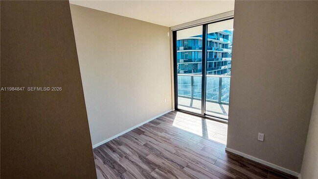 Building Photo - 801 S Miami Ave