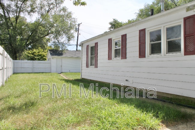 Building Photo - 1622 Wilber St