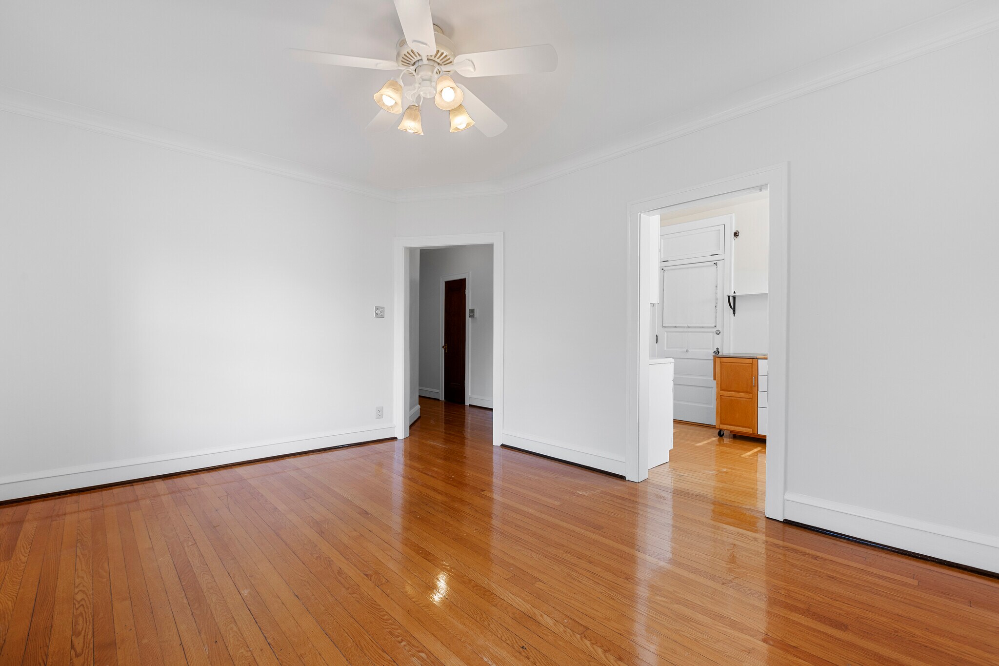 Building Photo - 816 Mulford St