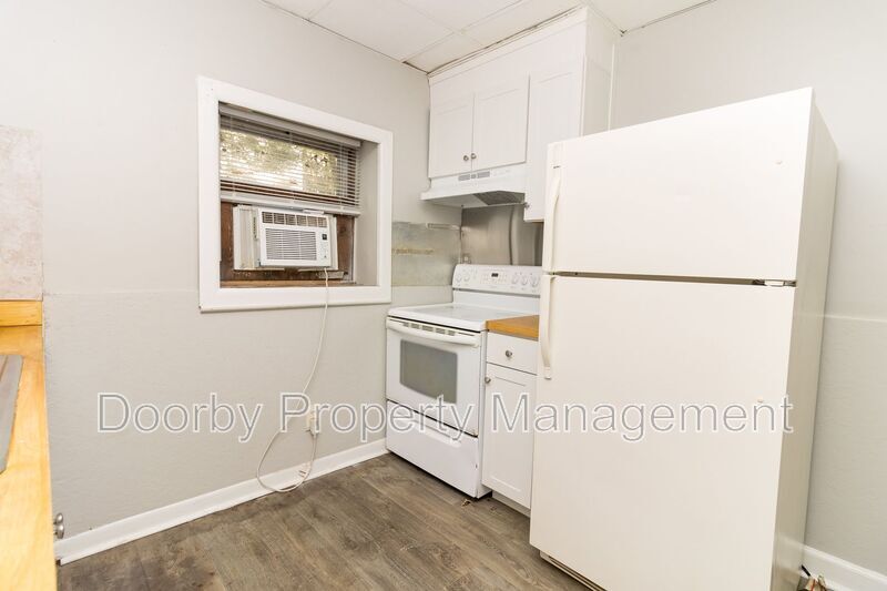 Building Photo - 2609 14th Ave