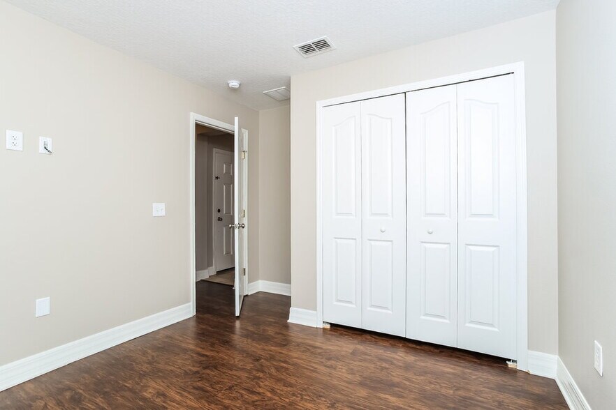 Building Photo - 4505 Barbados Loop