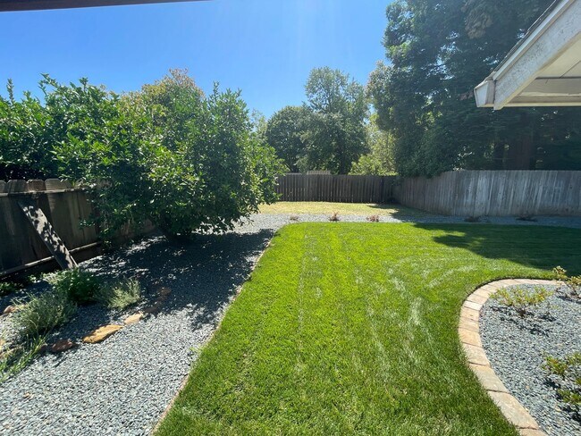 Building Photo - Central Chico, 3/2 fenced yard, 2 car garage, Gardener included, Solar, Fireplace, Craftsman Pergola