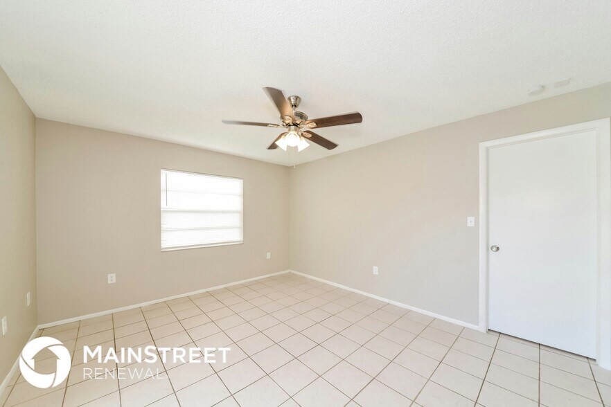 Primary Photo - 3299 Lalani Blvd