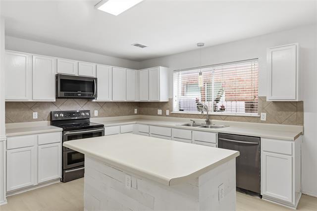 Building Photo - 417 Niagara Falls Dr