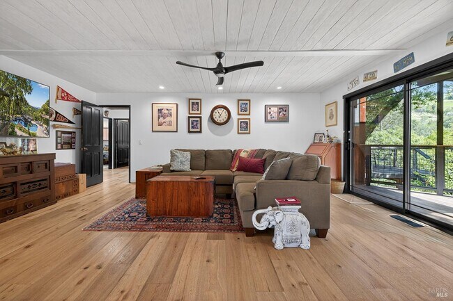 Building Photo - 3662 Lovall Valley Rd