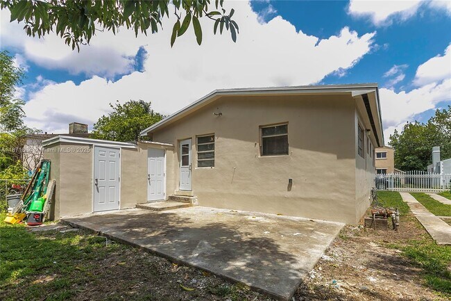 Building Photo - 270 NW 81st St.