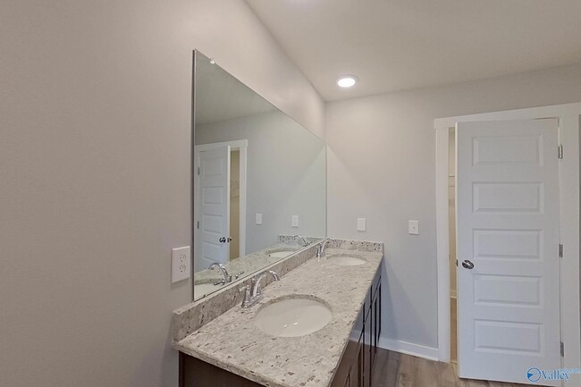 Building Photo - 7210 Chatfield Wy NW