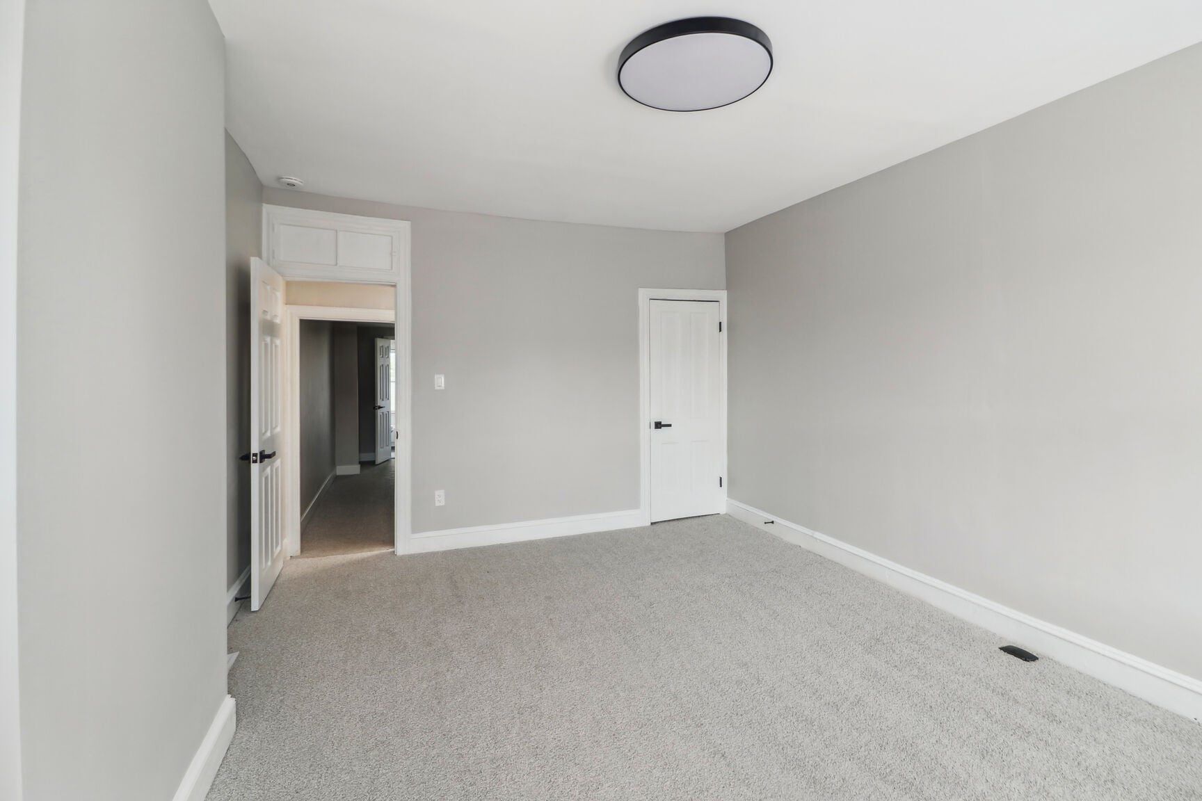 Building Photo - 2134 W Fayette St
