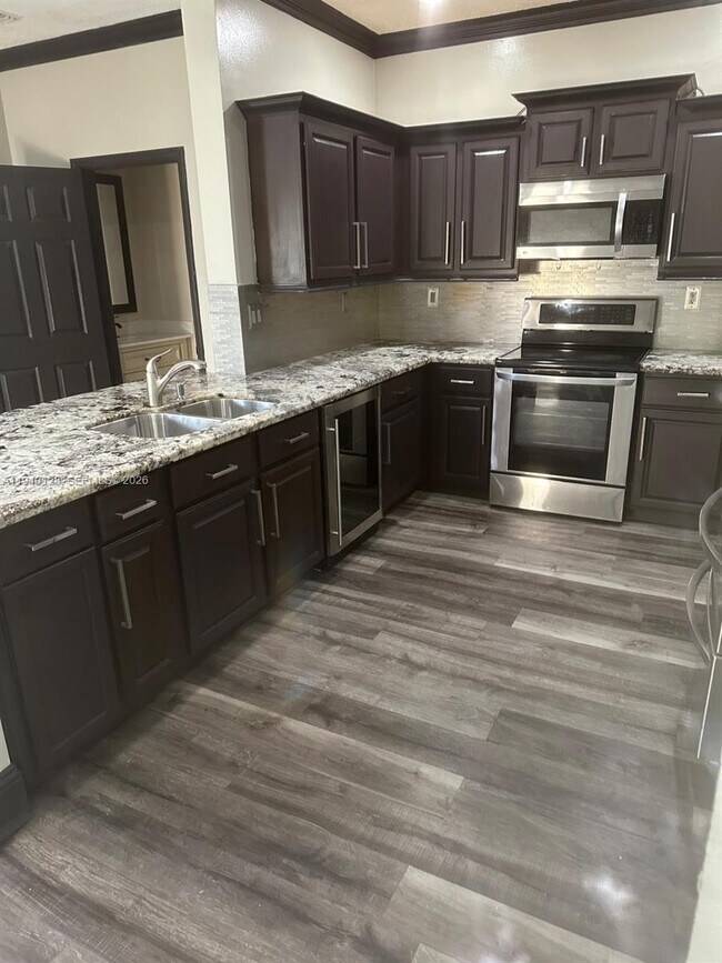 Building Photo - 10244 SW 20th St