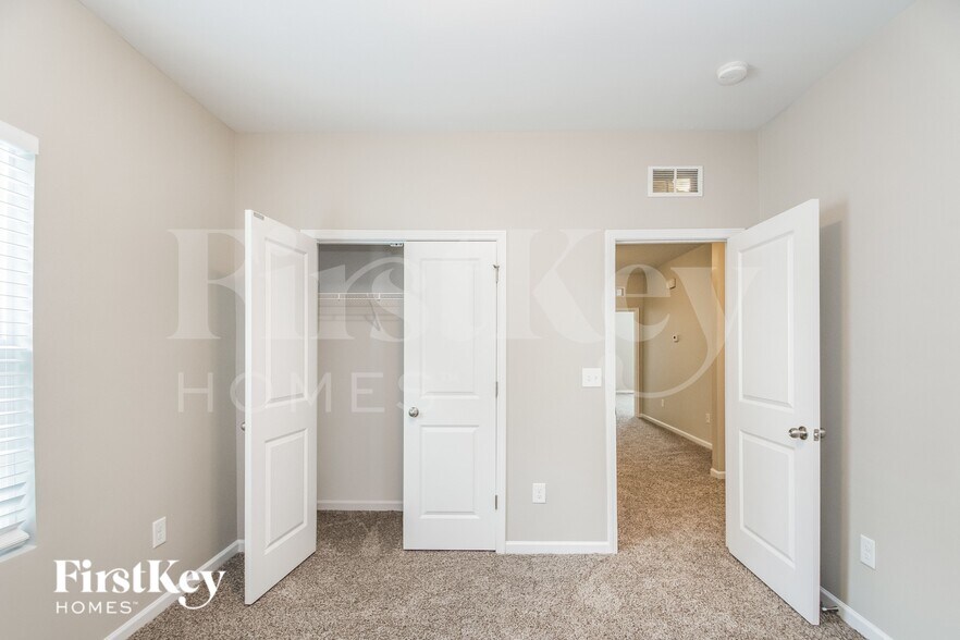 Building Photo - 2055 Tanners Mill Dr