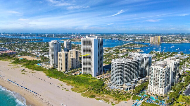 Building Photo - 3000 N Ocean Dr