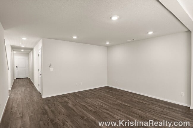 Building Photo - 11935 NE 104th St