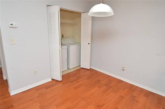 Building Photo - 10263 Gandy Blvd N