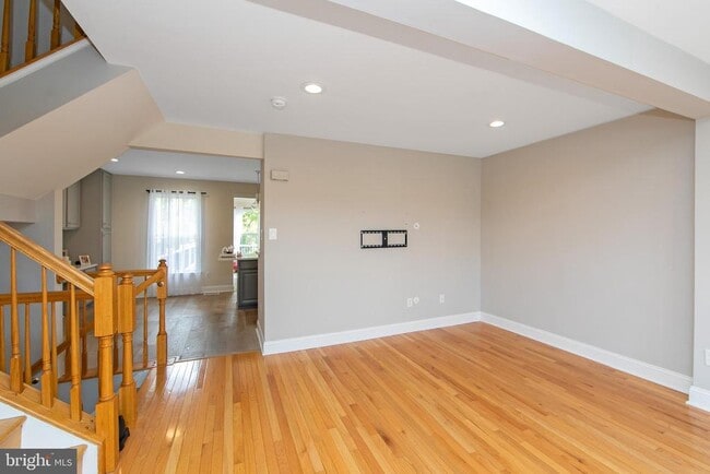 Building Photo - 156 Liberty Way