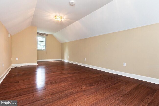 Building Photo - 13039 Glen Mill Rd