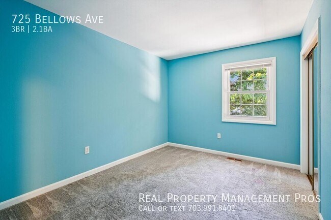 Building Photo - 725 Bellows Ave
