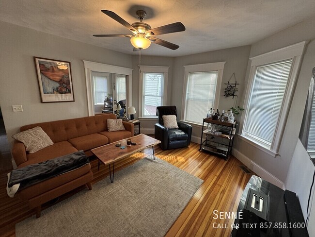Primary Photo - 309 A Highland Ave