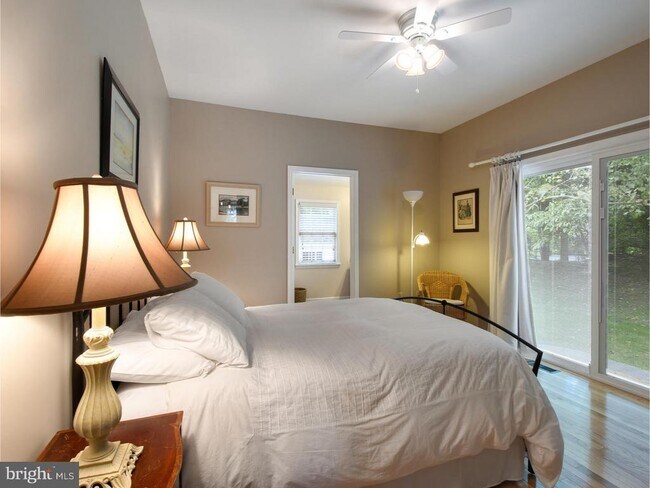 Building Photo - 27 Bodine Dr