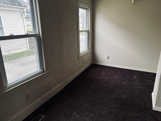 Building Photo - 1110 Franklin Ave