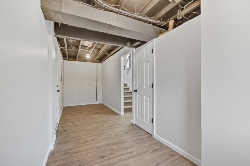 Building Photo - 7 Waterside Way