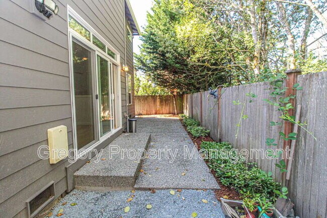 Building Photo - 14507 38th Dr SE