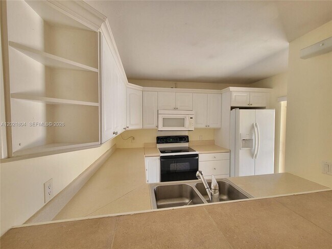 Building Photo - 3227 32nd Way