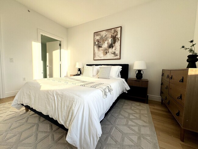 Building Photo - 1745 Broadway