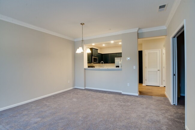 Dining Room - 1402 Union Pacific Way