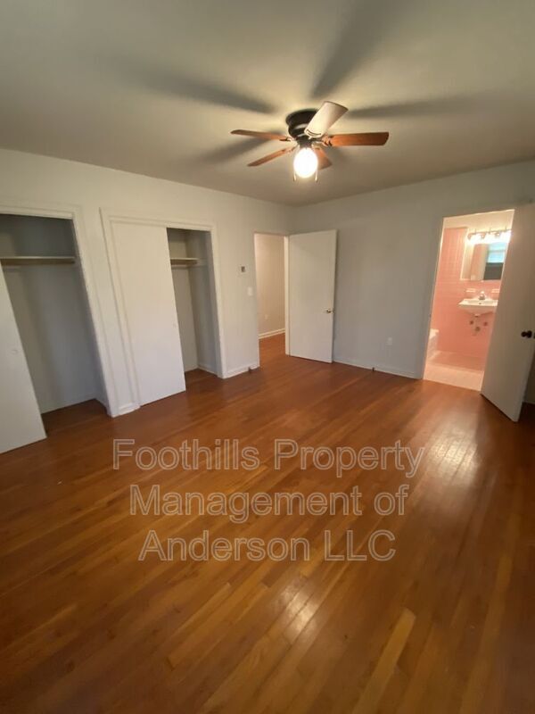 Building Photo - 401 Shannon Way