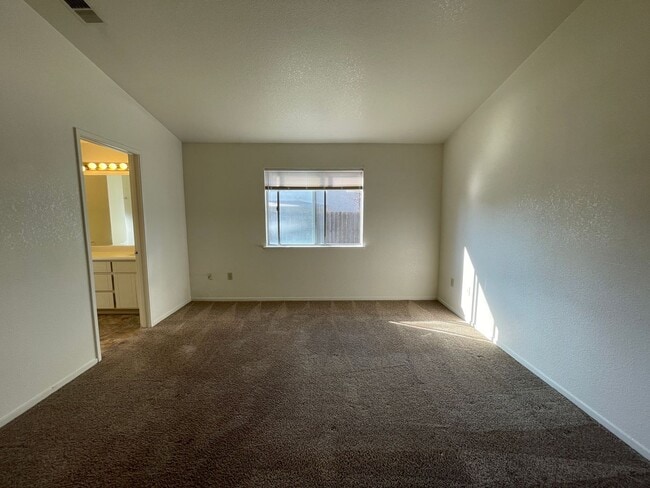 Building Photo - 441 N McClure Rd