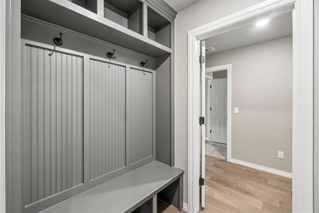 Building Photo - 9225 NW 92nd St